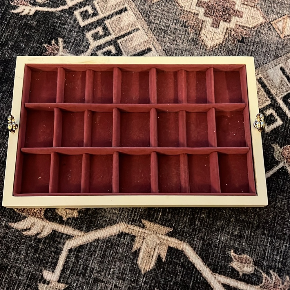 Jewelry Box - Picture 4 of 7